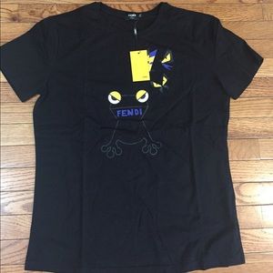 Fendi men’s t shirt😍😍😍🔥